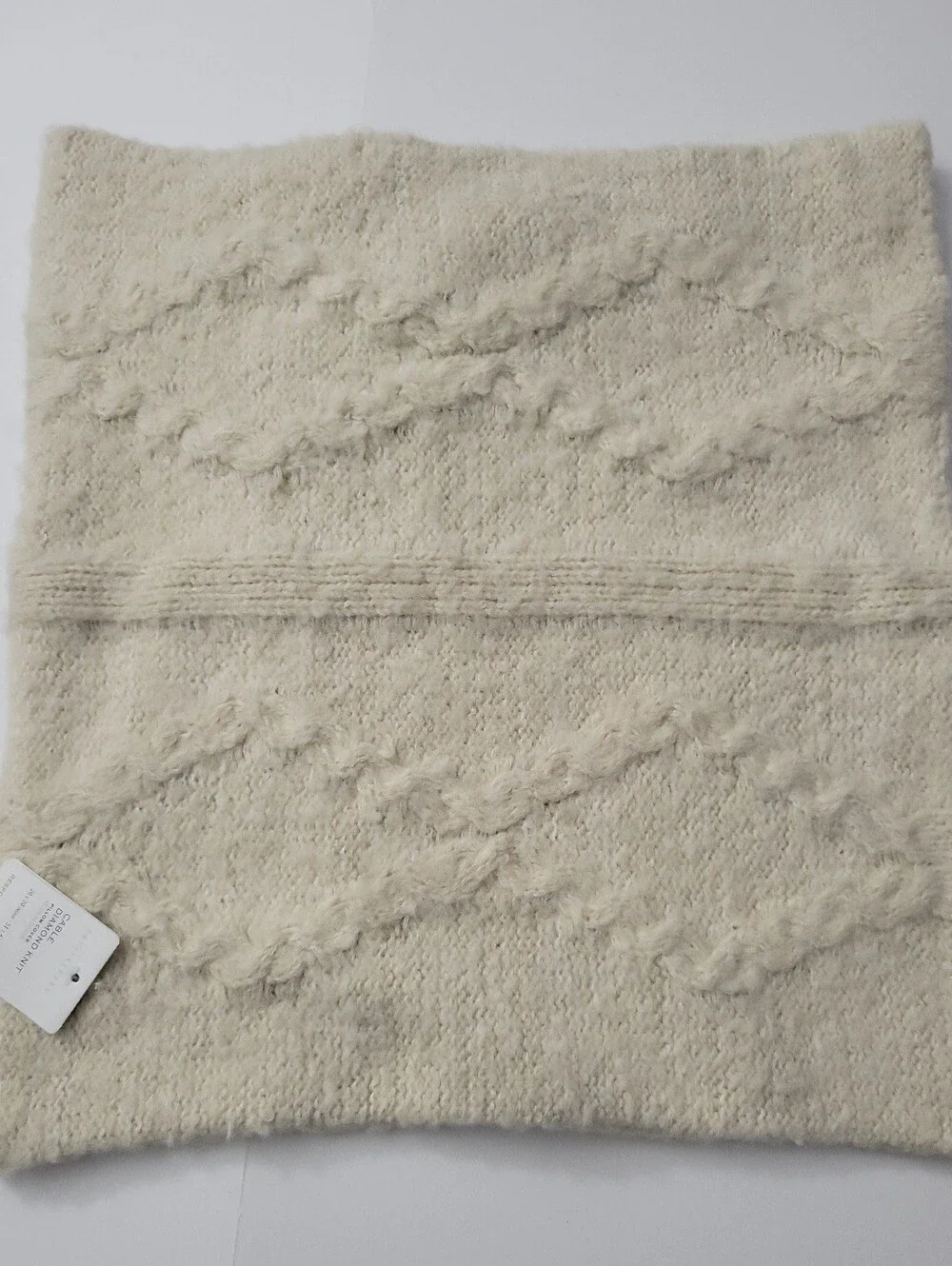 NWT POTTERY BARN DIAMOND CABLE KNIT PILLOW COVER SET OF 2  Square 20